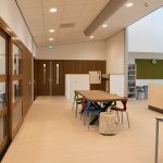 Hout, glas en Marmoleum van Forbo Flooring, de duurzaamste school van Nederland zit vol met duurzame materialen