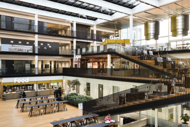 Nieuwbouw Hogeschool Inholland overtuigt